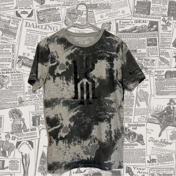 Black & Gray KI (Kyrie Irving) TShirt, The Nike Tee, Youth XL - Picture 1 of 2